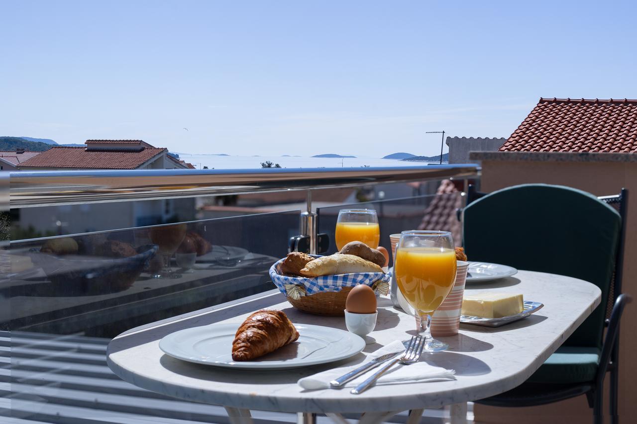 Apartments Valentino Vodice Exterior foto
