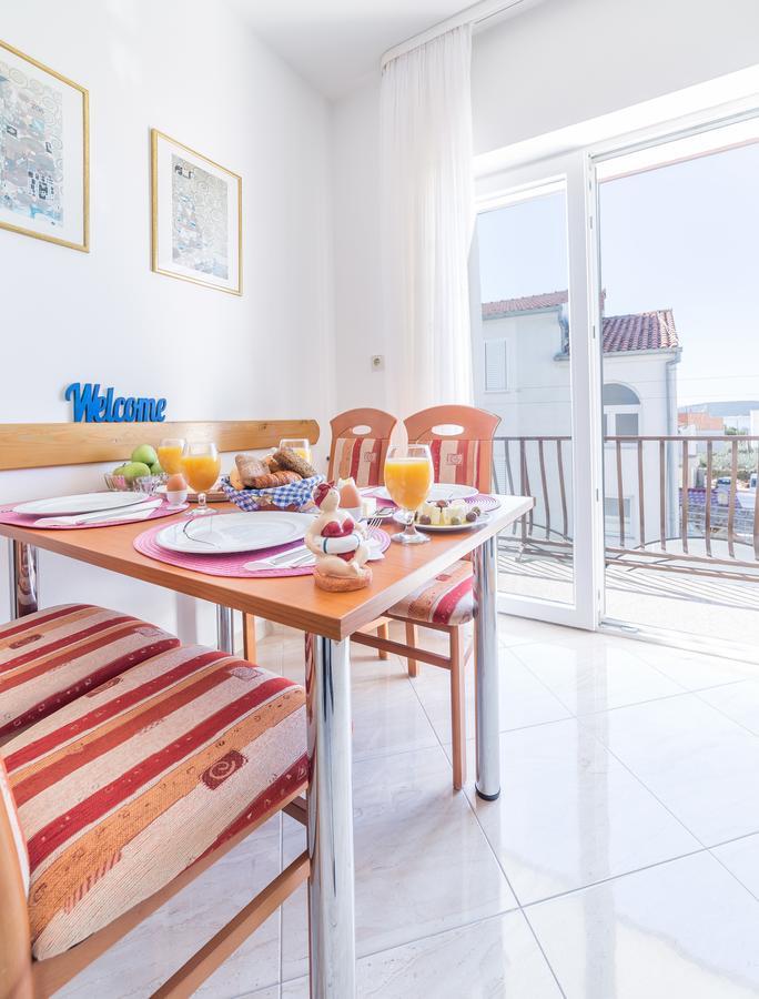 Apartments Valentino Vodice Exterior foto